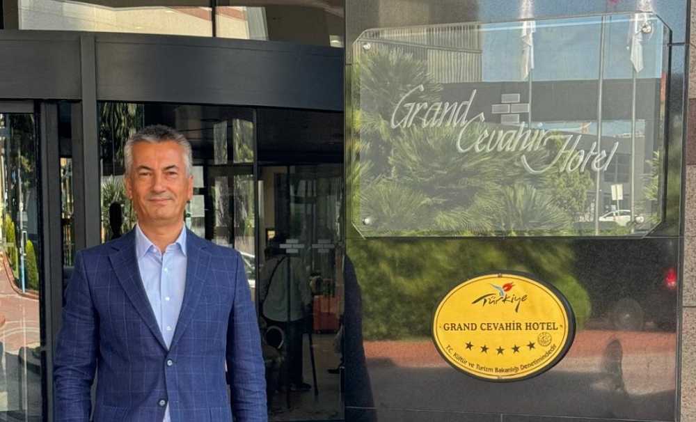 Grand Cevahir Hotel ve Kongre Merkezinde görev değişimi,