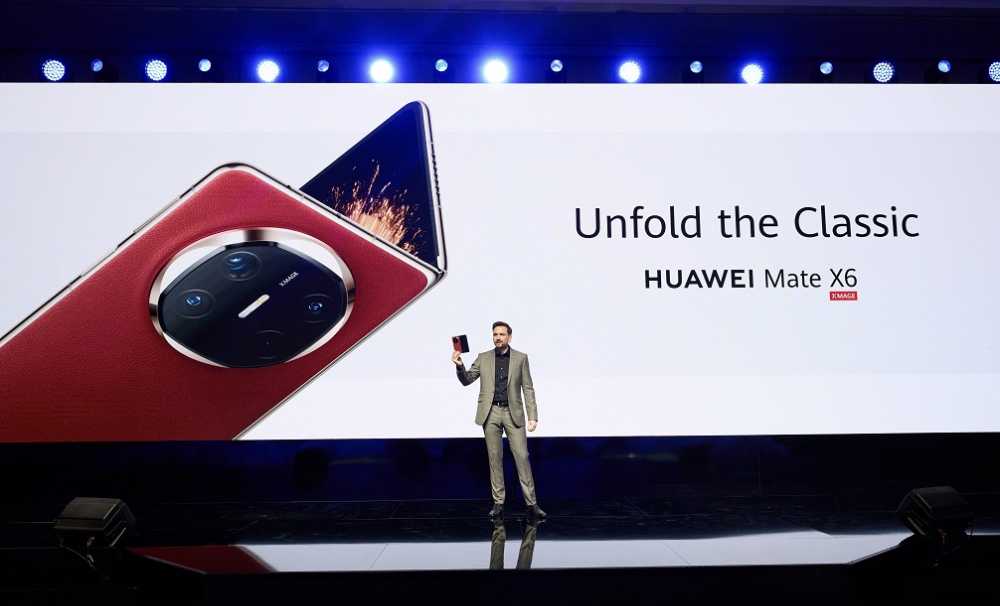 Huawei’den katlanabilir telefon ve ses teknolojisinde yeni bir devrim